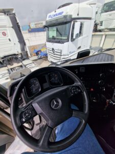 truck MERCEDES ACTROS 1851 FV017RW 133440